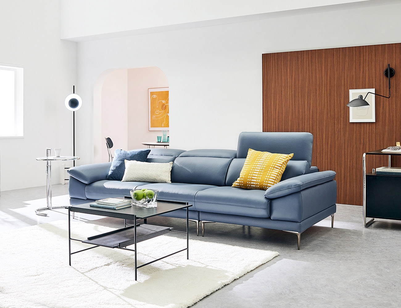 Ghế sofa da bò nguyên tấm sang trọng, tiện dụng cho 3,5 người của Rossetti