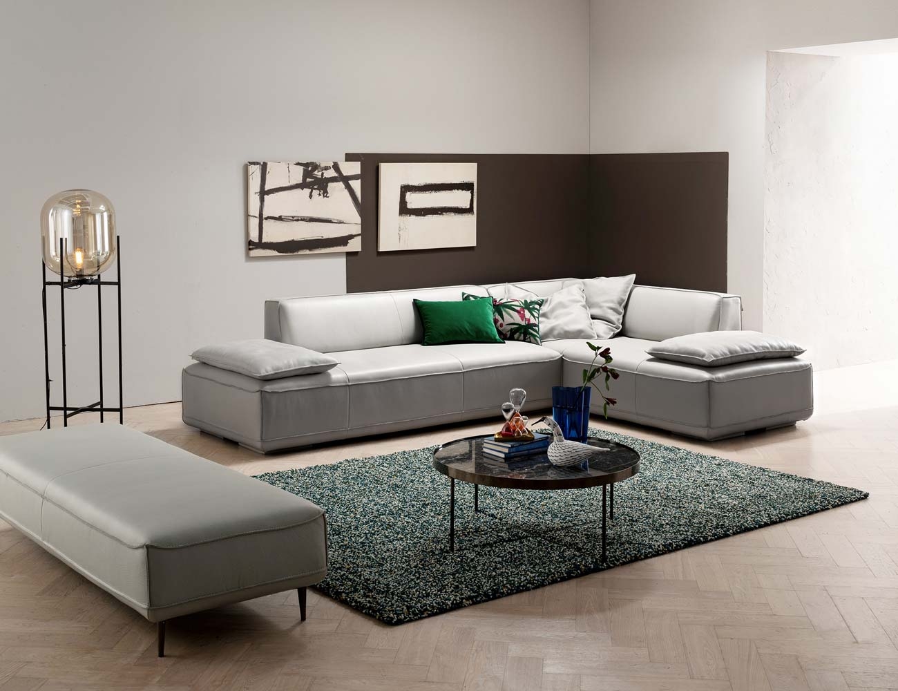 Ghế sofa góc Olson 4 chỗ ngồi bọc da bò tự nhiên nguyên tấm Vitello